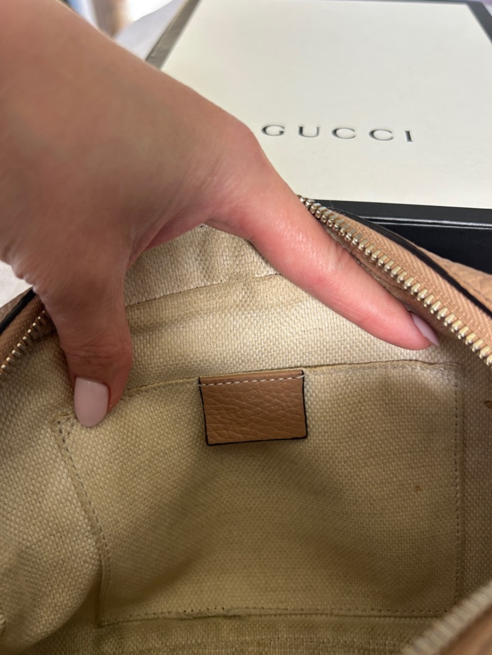 Gucci soho disco bag Pebbled Leather Crossbody in Warm Taupe with Tassel - Picture 5 of 6